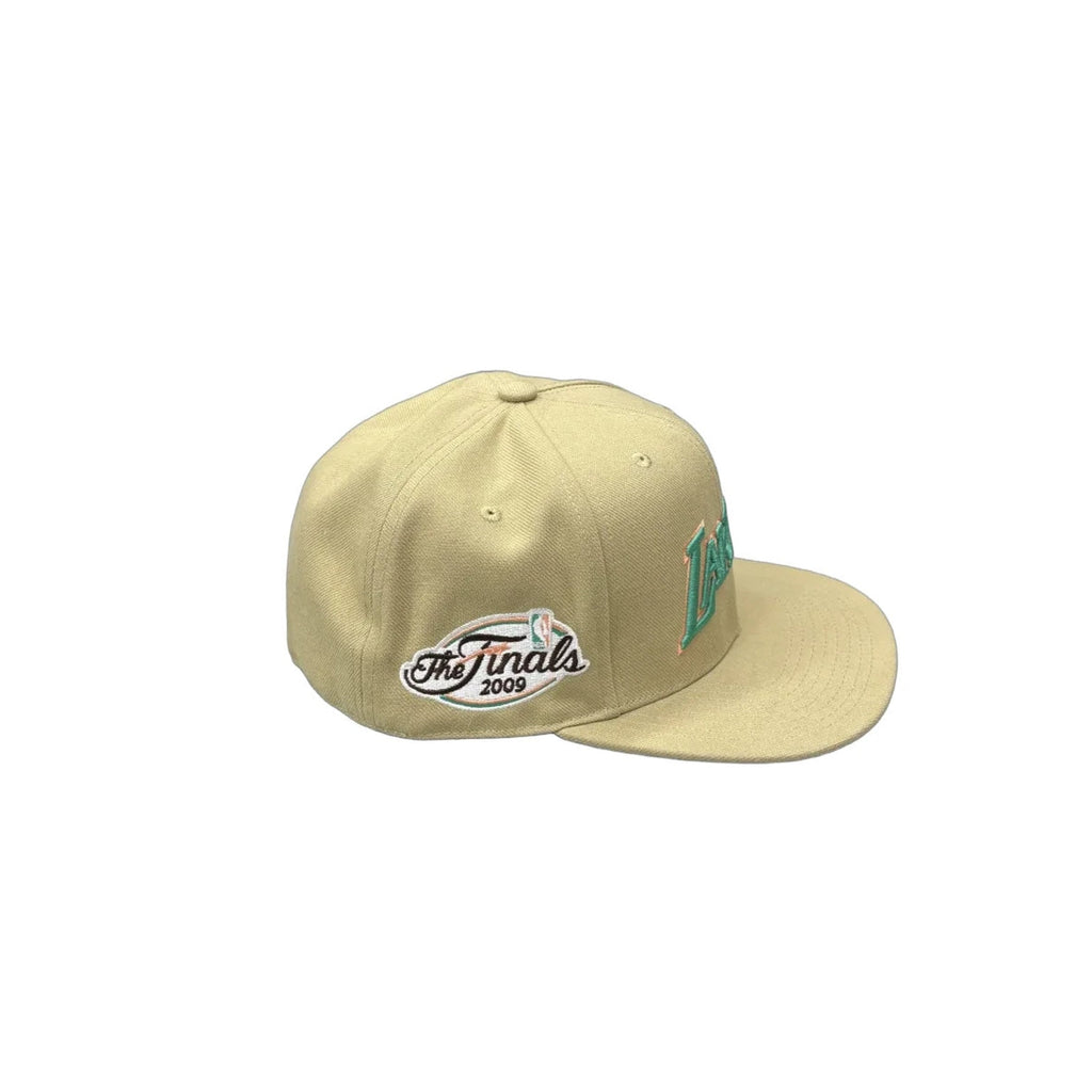 Mitchell & Ness LA Lakers NBA Finals 2009 Fitted Cap