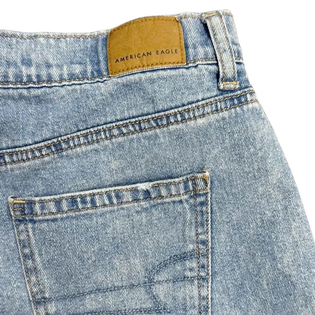 American Eagle Pleated Denim Mom Shorts Light Blue